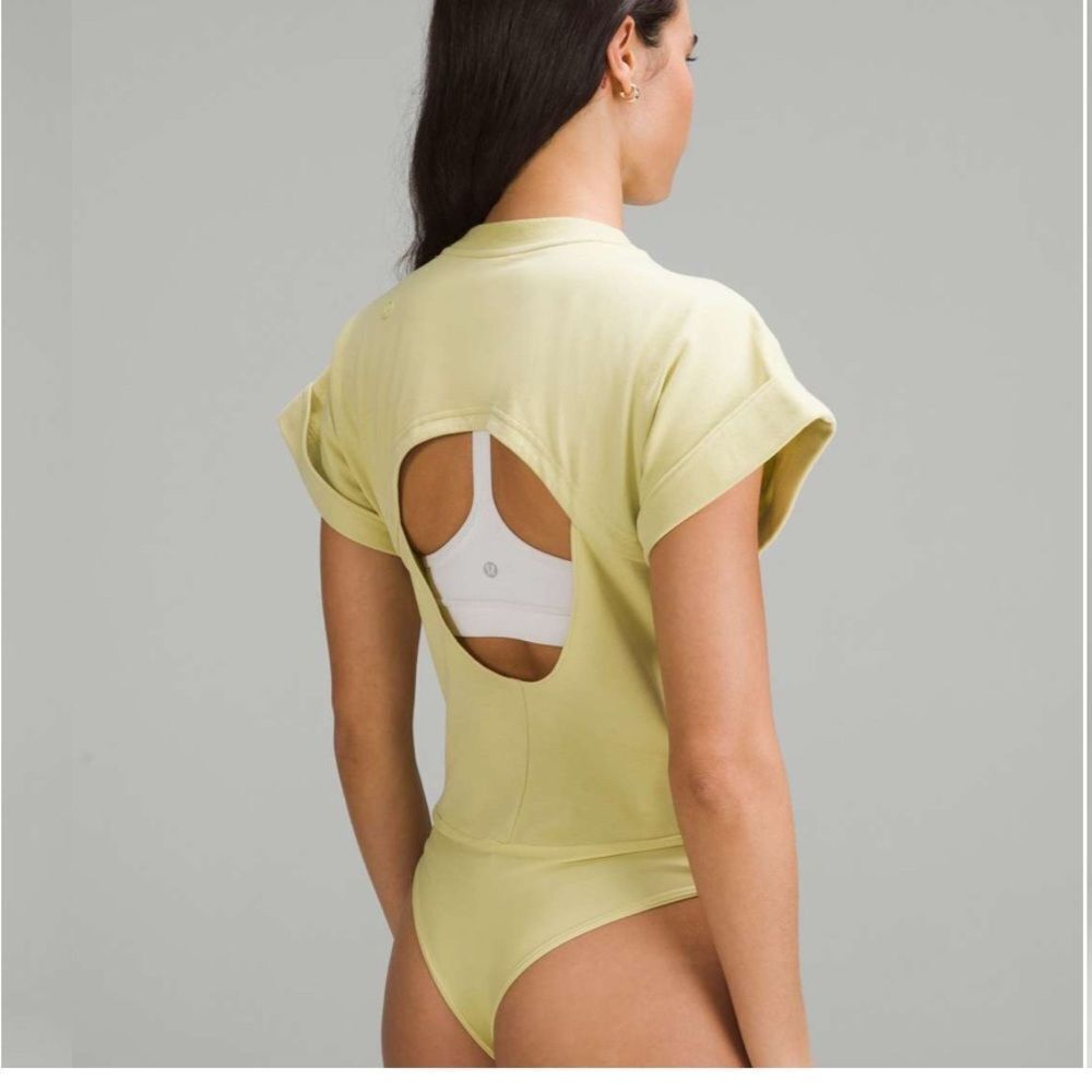 NWT Lululemon Heavyweight Cotton T-Shirt Bodysuit
Finch Yellow- Size Small